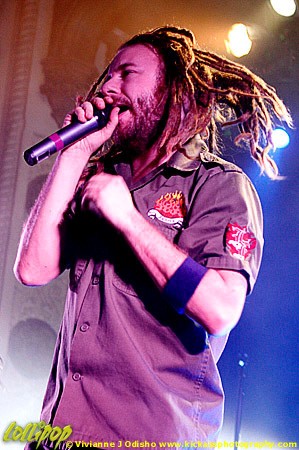 In Flames - Metro Chicago, IL December 2006 | Photos by Vivianne J. Odisho
