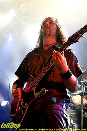 In Flames - Metro Chicago, IL December 2006 | Photos by Vivianne J. Odisho