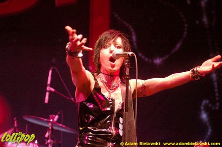 Joan Jett - Gibson Guitar Booth Computer Electronic Show Las Vegas, NV January 2007 | Photos by Adam Bielawski
