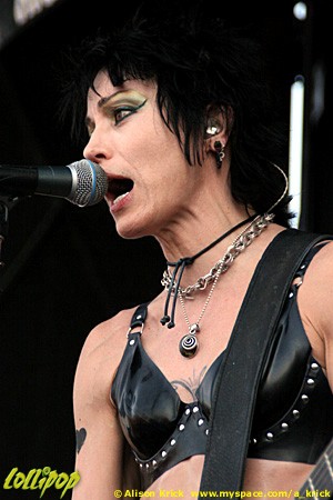 Joan Jett - Warped Tour Tinley Park, IL July 2006 | Photos by Alison Krick