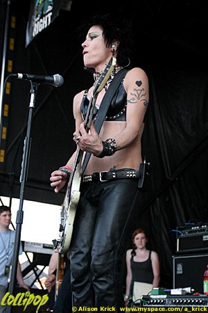 Joan Jett - Warped Tour Tinley Park, IL July 2006 | Photos by Alison Krick