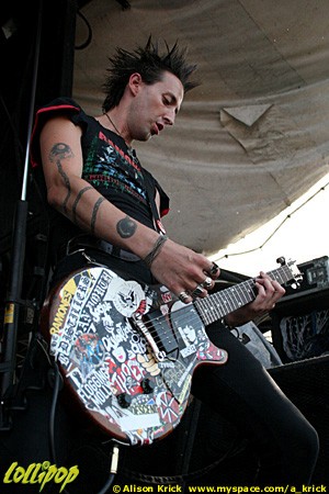 Joan Jett - Warped Tour Tinley Park, IL July 2006 | Photos by Alison Krick