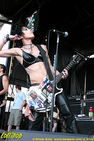 Joan Jett - Warped Tour Tinley Park, IL July 2006 | Photos by Alison Krick
