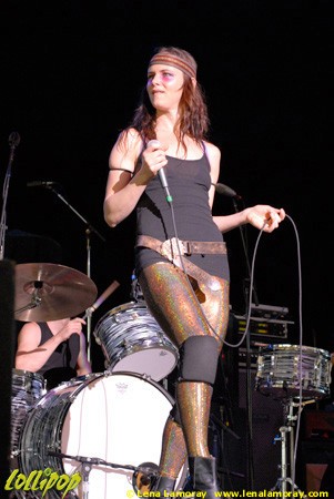 Juliette Lewis & the Licks - Bank of America Pavilion Boston, MA July 2007 | Photos by Lena Lamoray