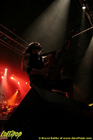 Killswitch Engage - Sounds of The Underground Mansfield, MA July 2006 | Photos by Bruce Bettis