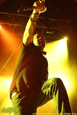 Killswitch Engage - Sounds of The Underground Mansfield, MA July 2006 | Photos by Bruce Bettis