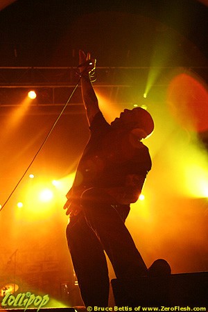 Killswitch Engage - Sounds of The Underground Mansfield, MA July 2006 | Photos by Bruce Bettis