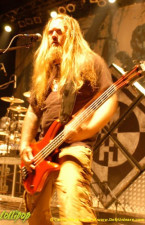 Machine Head - New England Metal and Hardcore Festival2 2004 | Photos by Carina Mastrocola Machine Head - New England Metal and Hardcore Festival2 2004 | Photos by Carina Mastrocola