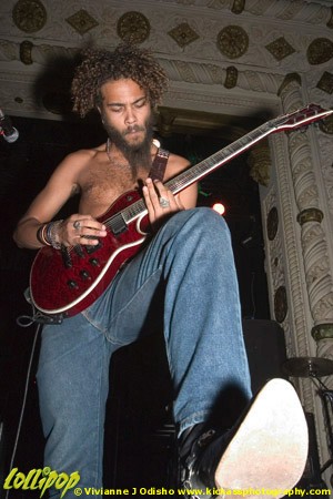 Manntis - Metro Chicago, IL October 2005 | Photos by Vivianne J. Odisho