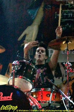 Manntis - Metro Chicago, IL October 2005 | Photos by Vivianne J. Odisho