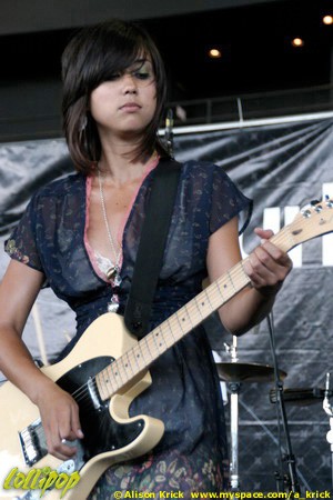 Meg and Dia - Warped Tour Milwaukee, WI July 2007 | Photos by Alison Krick
