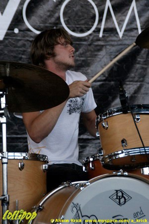 Meg and Dia - Warped Tour Milwaukee, WI July 2007 | Photos by Alison Krick
