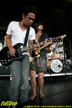 Meg and Dia - Warped Tour Milwaukee, WI July 2007 | Photos by Alison Krick