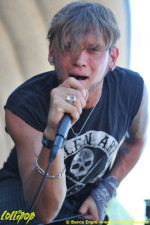Mindset Evolution - Rockstar Uproar Fest Mansfield, MA August 2012 | Photos by Burcu Ergin