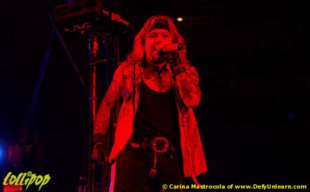 Mötley Crüe - Verizon Wireless Arena Manchester, NH August 2005 | Photos by Carina Mastrocola