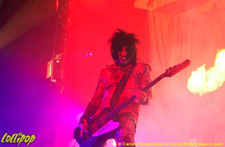 Mötley Crüe - Verizon Wireless Arena Manchester, NH August 2005 | Photos by Carina Mastrocola