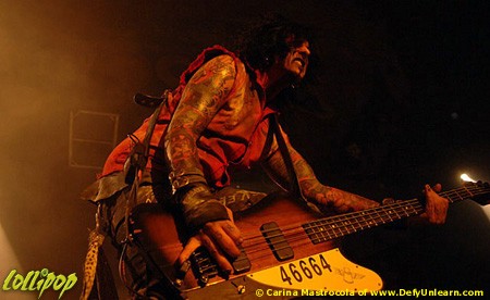 Mötley Crüe - Verizon Wireless Arena Manchester, NH August 2005 | Photos by Carina Mastrocola