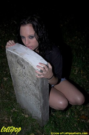 Nessa | SheDevil in the Boneyard | Photos by Lew Vividere
