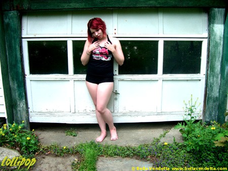 Nessie Monster | Hot Rod Devilette | Photos by Bella Vendetta