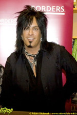 Nikki Sixx - Borders Books Oakbrook, IL September 2007 | Photos by Adam Bielawski