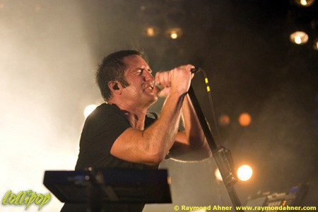 Nine Inch Nails - Shoreline Amphitheater Mountain View, CA May 2009 | Photos by Raymond Ahner