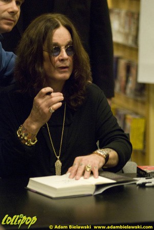 Ozzy Osbourne - Barnes and Noble Skokie, IL January 2010 | Photos by Adam Bielawski
