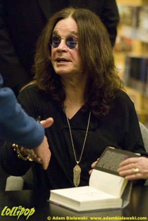 Ozzy Osbourne - Barnes and Noble Skokie, IL January 2010 | Photos by Adam Bielawski