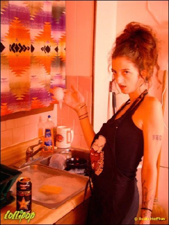 PaAmela | Doing Dishes | Photos by Scott Hefflon