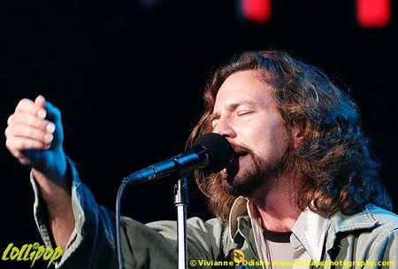 Pearl Jam - Marcus Amphitheater Milwaukee, WI June 2006 | Photos by Vivianne J. Odisho