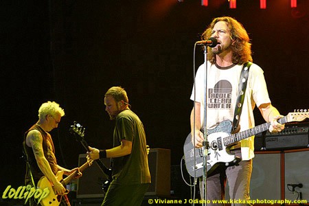 Pearl Jam - Marcus Amphitheater Milwaukee, WI June 2006 | Photos by Vivianne J. Odisho