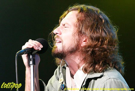 Pearl Jam - Marcus Amphitheater Milwaukee, WI June 2006 | Photos by Vivianne J. Odisho