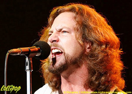 Pearl Jam - Marcus Amphitheater Milwaukee, WI June 2006 | Photos by Vivianne J. Odisho