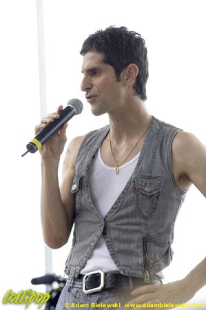 Peter DiStefano with Perry Farrell - Lollapalooza Chicago, IL August 2006 | Photos by Adam Bielawski