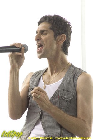 Peter DiStefano with Perry Farrell - Lollapalooza Chicago, IL August 2006 | Photos by Adam Bielawski