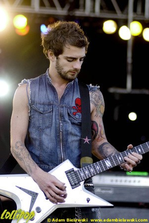 Pop Evil - Rock on the Range Columbus, OH May 2009 | Photos by Adam Bielawski