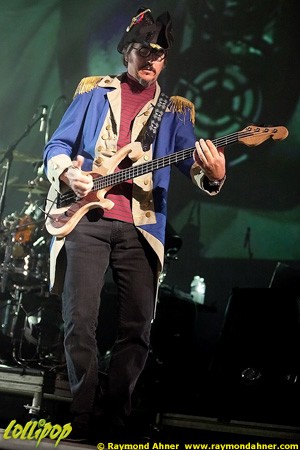 Primus - Fox Theater Oakland, CA December 2010 | Photos by Raymond Ahner