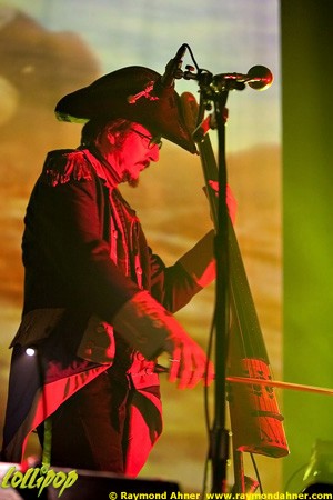 Primus - Fox Theater Oakland, CA December 2010 | Photos by Raymond Ahner