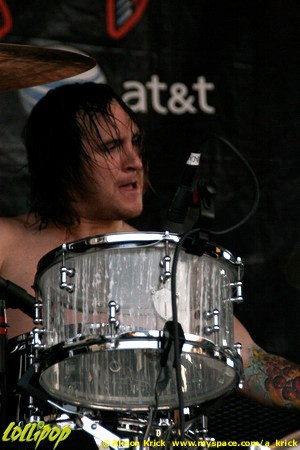 Red Jumpsuit Apparatus - Warped Tour Milwaukee, WI July 2007 | Photos by Alison Krick
