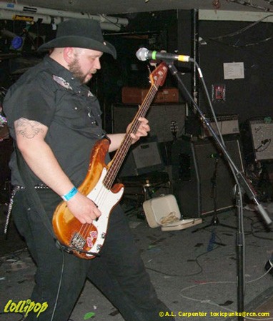 Rock City Crimewave - Middle East Cafe Cambridge, MA February 2005 | Photos by A.L. Carpenter