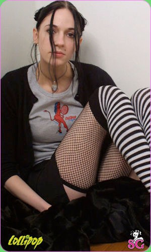 Rose | SheDevil | Photos by Suicide Girls