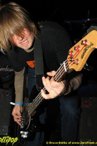 Seemless - Palladium Worcester, MA December 2004 | Photos by Bruce Bettis