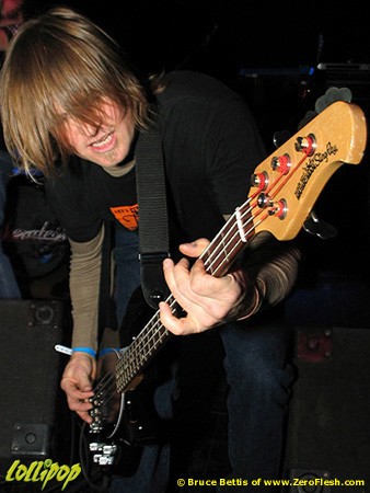 Seemless - Palladium Worcester, MA December 2004 | Photos by Bruce Bettis