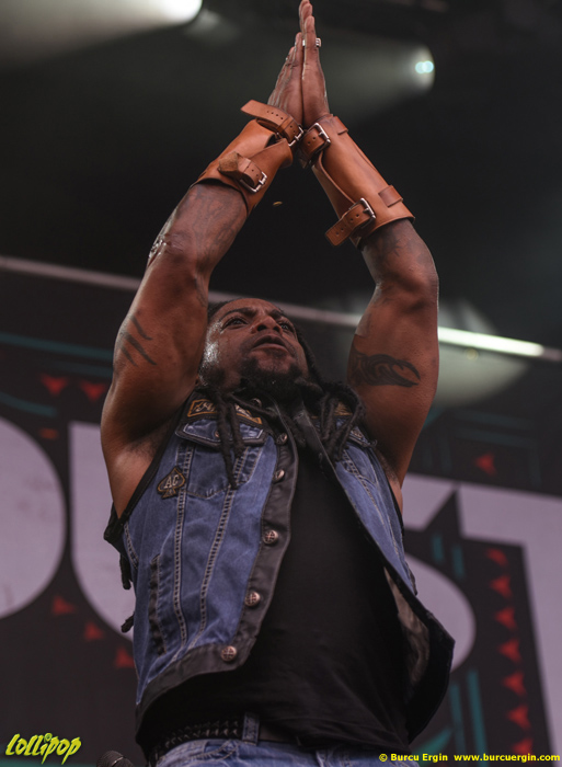 Sevendust - Louder Than Life Festival Louisville, KY October 2016 | Photos by Burcu Ergin