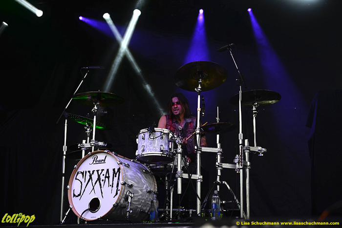 Sixx A.M. - Rock 'N Derby Schaghticoke, NY May 2016 | Photos by Lisa Schuchmann