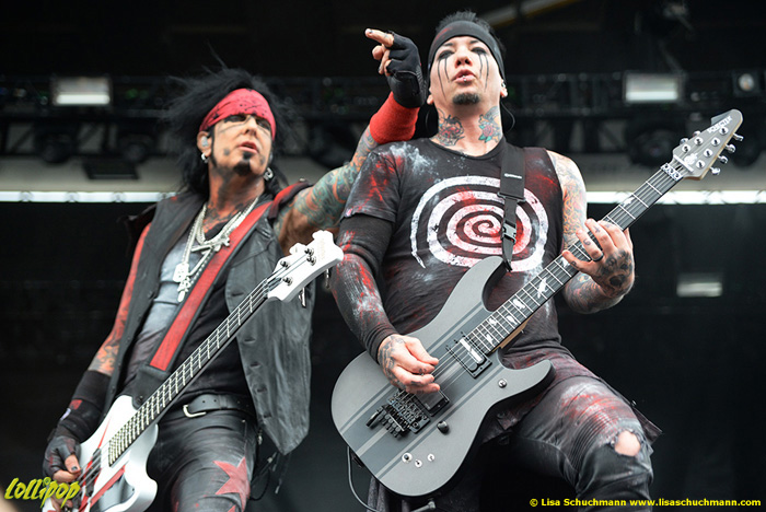 Sixx A.M. - Rock 'N Derby Schaghticoke, NY May 2016 | Photos by Lisa Schuchmann