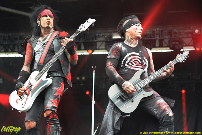Sixx A.M. - Rock 'N Derby Schaghticoke, NY May 2016 | Photos by Lisa Schuchmann
