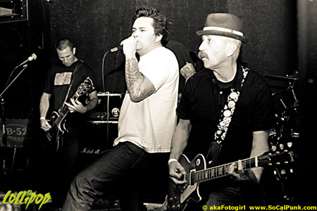 Smogtown - Shakedown Bar San Diego, CA February 2013 | Photos by akaFotogirl
