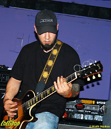 Smoke Star - Axis Lounge Carlstadt, NJ June 2005 | Photos by Misfit Studios