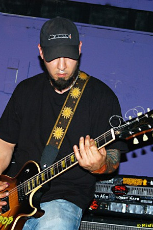 Smoke Star - Axis Lounge Carlstadt, NJ June 2005 | Photos by Misfit Studios