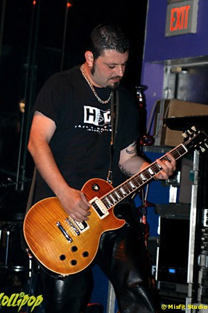 Smoke Star - Axis Lounge Carlstadt, NJ June 2005 | Photos by Misfit Studios